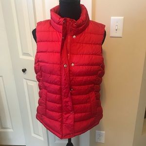 GAP red vest, size women’s medium, NWT